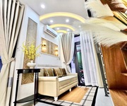 Bán nhà Hoàng Văn Thụ   3 tầng   nội thất full sẵn   chỉ 6.45 tỷ