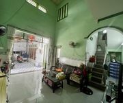 Nhà bán sát chợ thủ đức