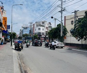 Bán nhà dĩ an   nhà mới đẹp   sát kcn sóng thần   xe hơi vào tận nhà   chỉ 3.55 tỷ