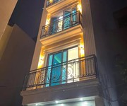 Nhà đẹp 7 tầng thang máy ô tô vào nhà phố ngọc thụy 50m2  x 13.05 tỷ long biên.
