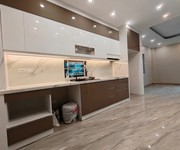 Nhà đẹp tủng tâm phố trậm- cổ linh 43m2 x 6 tầng,mặt tiền 5m,13.2 tỷ long biên.ô tô đỗ cửa- vào nhà.