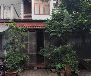 Ngô gia tự,long biên 14tỷ 70m,vỉa hè kinh doanh cho thuê,văn phòng,offcie