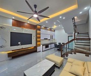 Bán căn nhà 3 tầng ngõ 218 Vũ Hựu, ph Lê Thanh Nghị mới, TP HP mới, 40.2m2, 3 ngủ, 2 vs
