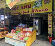 Mt đường 20m lề 3m - sát ngã 3 - dthu   200 - 110m ngang khủng 6.3 nhỉnh 10