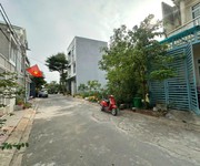 1 Nhà đẹp diện tích rộng số hồng riêng ngay chợ chỉ 4,1 tỷ.