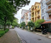 Biệt thự Linh Đàm 280m2, mặt tiền 13m, giá 68 tỷ