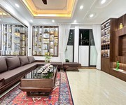 Nhà đẹp trung tâm cầu giấy   6 tầng   full nội thất   gần ô tô   sổ nở hậu
