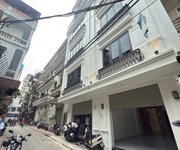 Bán gấp nhà  ngõ 521 trương định. 43m   5 tầng. gara ô tô ngủ trong nhà. sđcc nở hậu hơn 11 tỷ