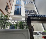 85m2 - nhà mới - 5 tầng   mặt tiền khủng 8m - phú thượng - chỉ hơn 12 tỷ oto ngu trong nhà