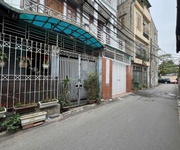 Bán nhà hoa lâm-long biên mặt ngõ ô tô tránh   phân lô cán bộ   gần phố hoa lâm    hoa lâm,