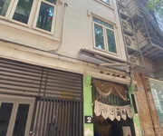 Nhà nghĩa tân, cầu giấy, dt 96m, 3 tầng , mặt. tiền. 10 mét,  thuận tiện kinh doanh.