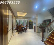 Bán biệt thự khu nam - phú mỹ hưng - quận 7 , giá tốt- 38.5 tỷ tl