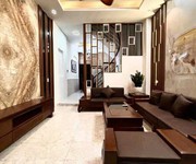 Tt hai bà trưng, nhà mặt ngõ thông, ô tô đỗ gần, kinh doanh, 45m hơn 9 tỷ