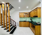 Cổ nhuế- 31m2 - mặt tiền 5.5m   5 tầng - 6.9 tỷ- oto đỗ sát nhà- ở ngay
