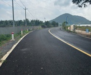 Bán 2.85 ha 2 mặt tiền nguyễn minh châu - tx lagi giá ngộp 350tr/ sào