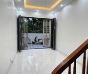 Cần bán gấp   nhà 3 tầng mới xây   ngõ đường hùng vương   chỉ việc xách vali về ở.giá chỉ nhỉnh 1 tỷ