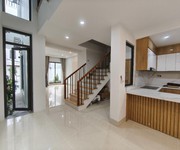 Mới tinh 1 căn dân xây đơn lập, lô góc, ô tô vào nhà tại  gia lâm.