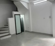 Bán nhà thịnh quang 20m2. 5 tầng. mătj tiền 4.2m. giá 5.4 tỷ đống đa hà nội