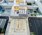 Bán nhà đẹp full nội thất, kdc đồng bộ, xe hơi vào tận nhà, chỉ 5 phút đến quận 7