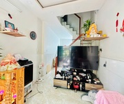 nhà đẹp giá tốt   gần mặt tiền chánh hưng   1 phút qua q.5  p.9, q.8  26m    3 lầu st