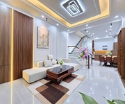 8 Nhà 1 trệt 2 lầu 80m , 4pn, 5wc, sổ riêng, gần quốc lộ 1A