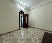 4 Cho thuê nhà 424 đường Thuỵ Khuê - gần chợ Bưởi - FULL đồ
