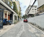 Phú nhuận - xe hơi 7 chỗ vào nhà - hẻm đẹp phân lô có công viên