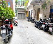 Bán nhà hẻm xe hơi 8m lê văn sỹ q3, sát mặt tiền, chdv dòng tiền 40 tr/tháng