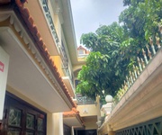 1 Biêt thự  bình chánh, đường số 10 , 6x24m, 4 tầng, 4pn, sh, 16 tỷ.