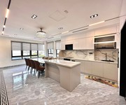 4 Gần Mặt Phố Nguyễn Văn Cừ, Bồ Đề, Long Biên, 51m2, MT5m, 7 Tầng, Gara, Thang Máy, Full đồ