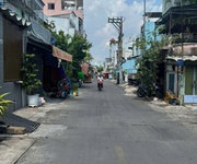 Bán nhà mặt phố lê quang sung, q.6. dt 42m2, 2 tầng, 3pn. sổ hồng, giá 6.5 tỷ.