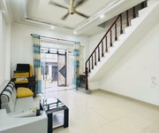 Bán nhà 1 trệt 1 lầu gần dt743, đông hòa, dĩ an   giá chỉ 3,5 tỷ