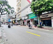 Bán nhà mặt phố cô nhué   đang kinh doanh 60 m 4 tầng .sổ đỏ phân lô ,.chào:14,5 tỷ