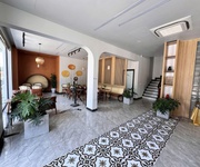 1 Bán tòa building 7 tầng - lô góc -  kinh doanh - dòng tiền 200tr mỗi tháng - hà nội