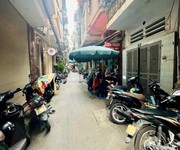 Phố tây sơn- chỉ 8 tỷ- 5 tầng- full nội thất- nhà đại cát