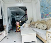 1 Nhà 3 tầng full nội thất   trung tâm hiệp thành
