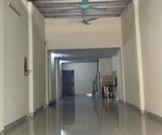 Cho thuê nhà ngõ ô tô vĩnh hưng, 86m2 x 1.5 tầng, 2 ngủ, 10 triệu