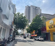 1 Bán nhà mặt đường Lê Hoàn - Cao Thắng - Tống Duy Tân