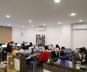 3 Cho thuê Văn Phòng tiêu chuẩn DT 50m2, 120m2 view hồ Hoàng Cầu, Đống Đa, Hà Nội