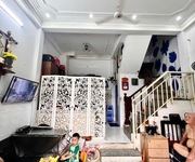 Nhà 3 tầng full nội thất cách mạng tháng 8, tân bình
