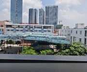 4 Mặt phố nguyễn công hoan   71,6m    mt 5,4m   36,5 tỷ   3 mặt thoáng   sổ vuông đét