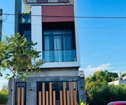 Bán nhà 1 trệt 2 lầu   80m    4pn   5wc   gần UNBD P4 Tân An Long An   giá 2 tỷ 500