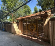 biệt thự sân vườn 700m2   mặt tiền 20m   ô tô tránh cách 20m   yên tĩnh -thích hợp xây biệt thự