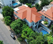 Biệt thự siêu sang   3 mặt tiền, 4 mặt thoáng   khu vip thảo điền