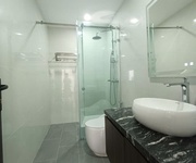 Bán nhà bồ đề   6 tầng thang máy   full nội thất   cách ô tô 10m diện tích 40m , mt 4.5m, giá 10.9