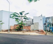 1  đất giá rẻ 160 triệu, mặt tiền 8m, gần kcn, điện 3 pha, sổ riêng
