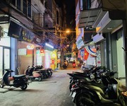 Phố giảng võ, ô tô vào nhà,  mặt tiền rộng, kinh doanh   nhỉnh 12 tỷ