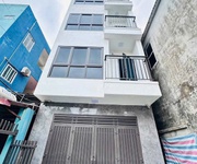 Chính chủ bán chdv xuân đỉnh 40/45 m 7 tàng.thang máy .mới cứng.sát phố.chỉ:12 tỷ