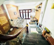 1  bán nhà lô góc ngoại giao đoàn   xuân đỉnh   có hầm   ô tô tránh.dt:73 m.5 tầng.giá :20 tỷ