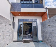 Chính chủ bán nhà MT gần cổng chào huyện Cần Đước, 90m2, giá 2 tỷ 4